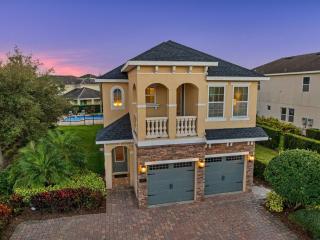 Stunning 5 Bdrm Oasis with Upscale Private Pool at Encore - 7