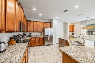 Stunning 5 Bdrm Oasis with Upscale Private Pool at Encore - 1