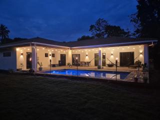 Bedrooms in brisas beach house - Coronado - 3