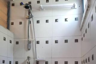 Apt - Sleeps 4 - Parking - Garden - 9