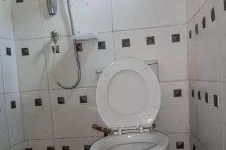 Apt - Sleeps 4 - Parking - Garden - 6