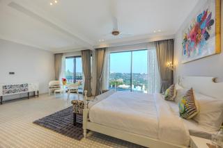 Valley View 5-BHK Villa With Private Pool, Sit-out Areas, TT Table, Pool Table , Bar & Scenic Views - 9