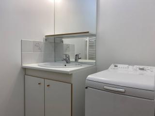 109 - Appartement T3 lumineux à quelques mètres de la plage de Sables-D'or-Les-Pins. - 2