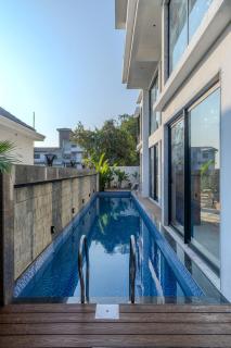 Valley View 5-BHK Villa With Private Pool, Sit-out Areas, TT Table, Pool Table , Bar & Scenic Views - 5
