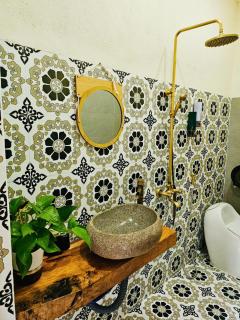 Khách Sạn Trung Loan - 8