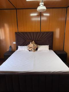 Swastik Farm House --Adjoing to Aravali College - 0