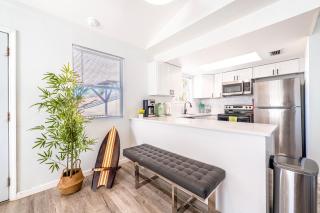 2br 2ba Retreat B 3Min to Beach - 2