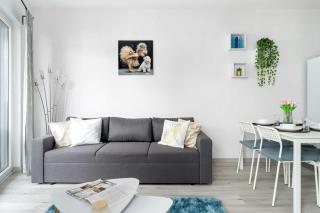 Subtle Apartment in Poznań with Parking Close to the Airport by Noclegi Renters - 5
