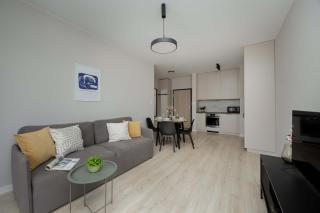 Modern & Bright Apartment Marywilska in Warsaw with Parking by Noclegi Renters - 6
