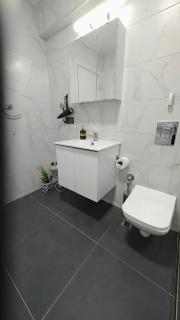 Spacious 3 Rooms Cozy Apartment - 2