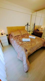 Spacious 3 Rooms Cozy Apartment - 6