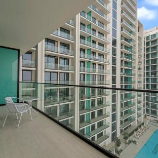 Signature 2-Bedroom Apartment with Private Pool - 6