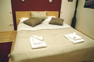 Little Americas Opera Apartments - 1