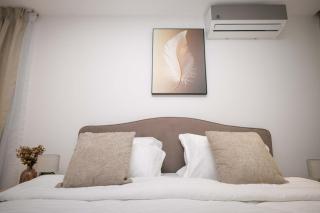 Luxury 3BR Alema Court, Pool & Airport Close - 6