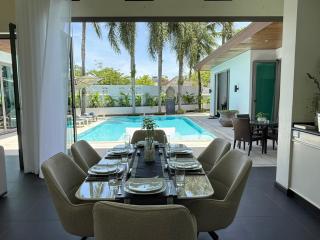 Pool Villa - 3 Bedroom- Walking to Bangtao Beach, Restaurants and Supermarkets - 5