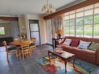 Grandvista Cottage - 9