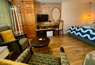 East Cliff Folkestone Guest Suite With Own Entrance - 1