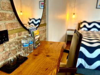 East Cliff Folkestone Guest Suite With Own Entrance - 6