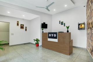 Hotel O S Town Guest House - 8