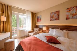 Sunday Schwarzbachtal Hideaway Resort - 3