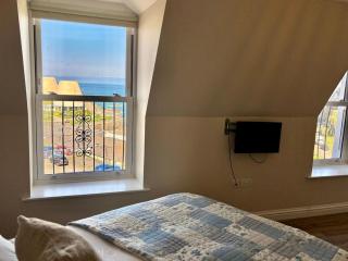 The Waverley -Parking & Sea View - 4
