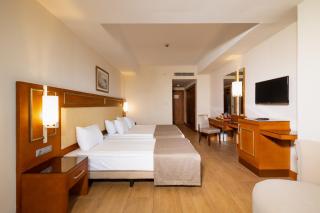 Crystal Prestige Pearl Collection - 9