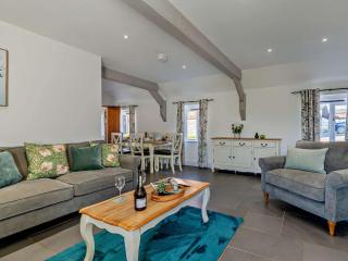 2 Bed in Hartland FIREB - 8