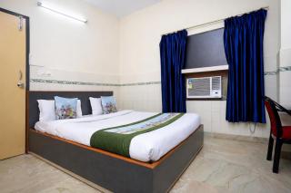 The Hotel Blue Moon - Near to Station - With Premium Quality - 0