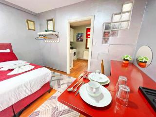 Taksim Luxury Center City Hotel - 8