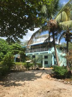 Coco Loco Azul Boutique Apartments by Lucky Vacation Homes - 8