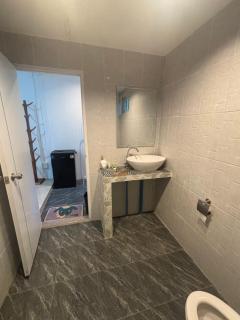 Little Bailan Retreat - Garden & River Side - 2