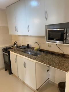 Great location, 2 bedrooms, 2 bathrooms - 3