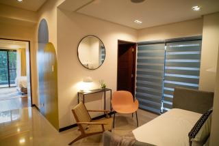 Cozy Modern Retreat with Pine and Mountain Views - 4