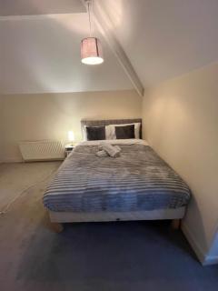 Spacious Home - Solihull Town Centre- Near NEC-BHX - 6