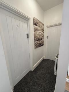 4-Bed - 3 En-Suites - Central Darlington - 9