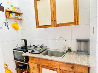 City studio apartment Free WiFi - 5