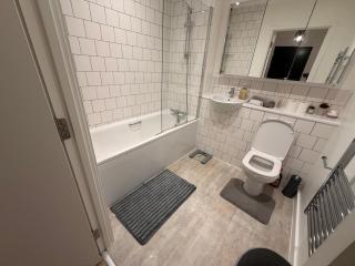 HRF Barking Apartments - 6