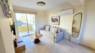 2BR Apartment with Pool & Free Wi-Fi - 6