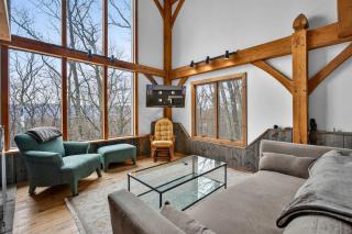 Cozy Mountain Retreat with Hot Tub & Fire Pit - 2