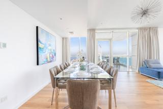 Ultra Luxe 5BR Al Bateen I Private Beach and Pool I JBR Full Sea View Beachfront - 4