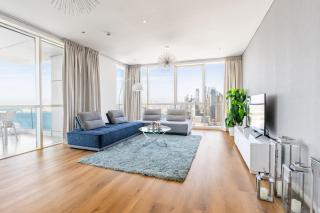 Ultra Luxe 5BR Al Bateen I Private Beach and Pool I JBR Full Sea View Beachfront - 3