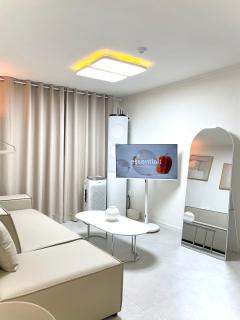 Stay Young #3 Rooms # 5 Beds # Line 2 Line 5 Yeongdeungpo-gu Office Station #Hongdae # Yeouido - 3