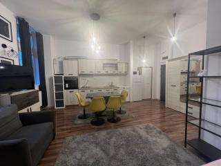 Studio near the Metropolitan Church - 7