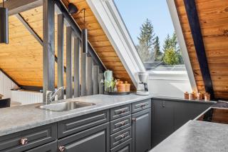 Idyllic summer house in calm, green surroundings - 2