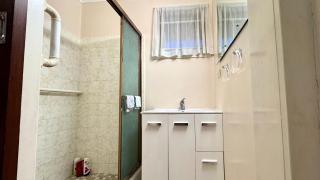 Walk to Market Square and Garden City! MacGregor - 1