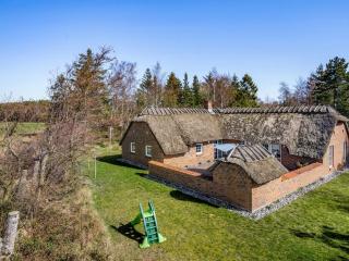 Holiday Home Taralyn - 1-3km from the sea by Interhome - 3