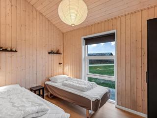 Holiday Home Elenore - 900m from the sea by Interhome - 1