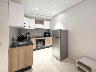 Le Pavillon Gueliz Appart Chic Confort et Piscine - 4