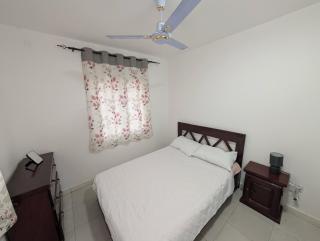 Bright 3-Bedroom Bungalow in Tujereng Sleeps 6 - 2