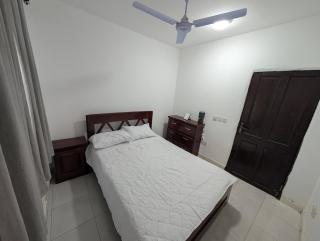 Bright 3-Bedroom Bungalow in Tujereng Sleeps 6 - 1